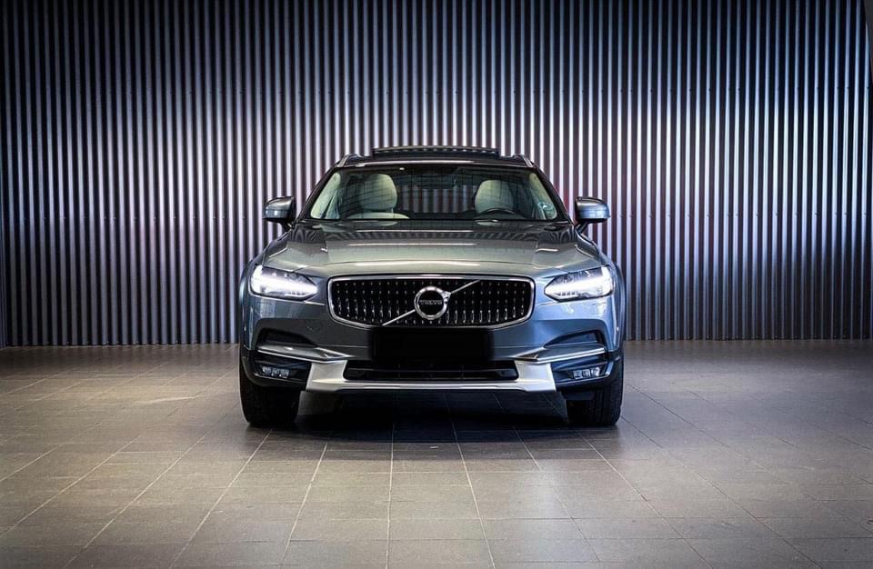 Volvo V90