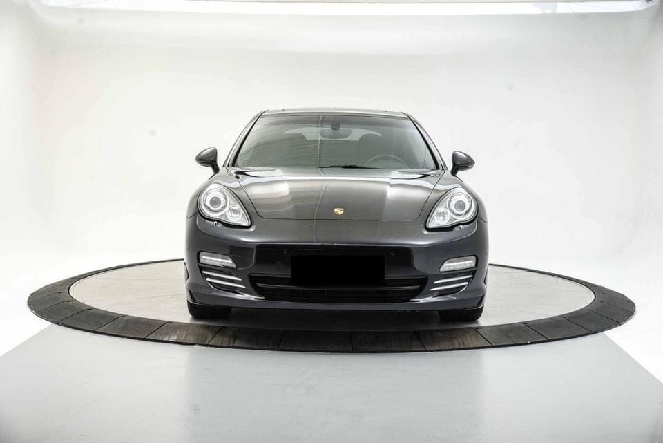 Porsche Panamera 4S
