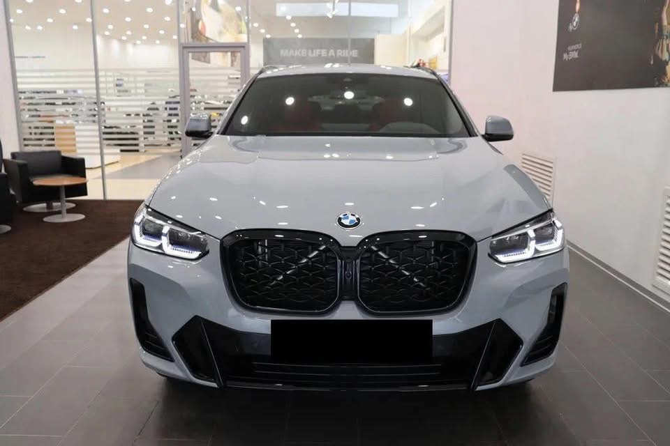 BMW X4 20i